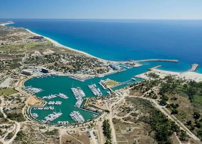 Private Yacht Walk To And Centro Relax Botel