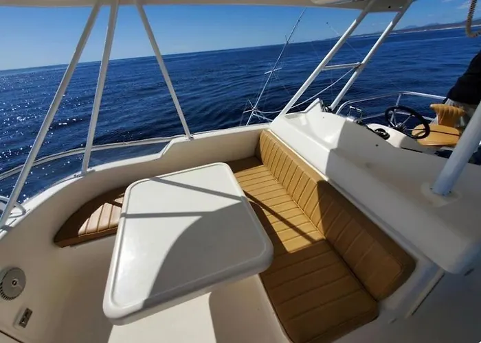 Private Yacht Walk To And Centro Relax Botel
